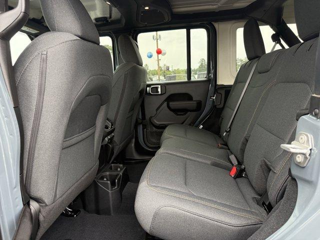 new 2025 Jeep Wrangler car, priced at $40,805