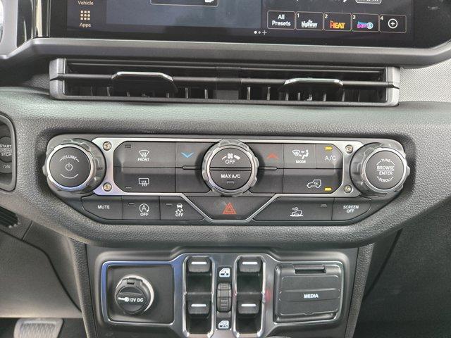 new 2025 Jeep Wrangler car, priced at $38,564
