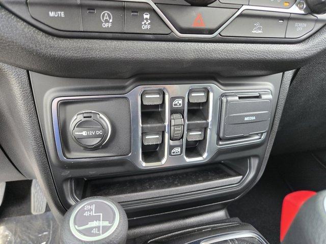 new 2025 Jeep Wrangler car, priced at $38,564
