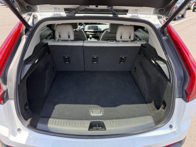 used 2022 Cadillac XT4 car, priced at $25,990