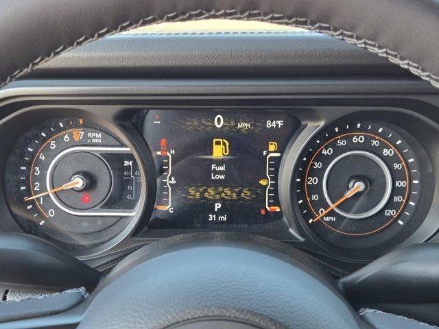 new 2025 Jeep Gladiator car, priced at $54,395