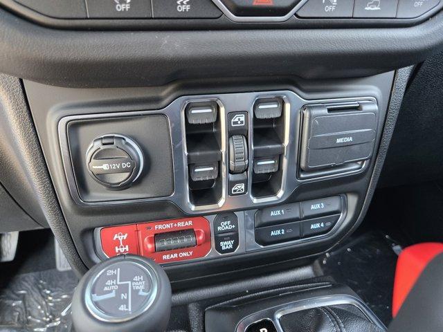 new 2025 Jeep Gladiator car, priced at $54,395