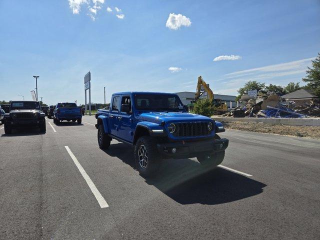 new 2025 Jeep Gladiator car, priced at $54,395