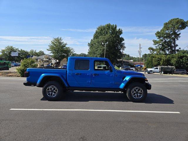 new 2025 Jeep Gladiator car, priced at $54,395