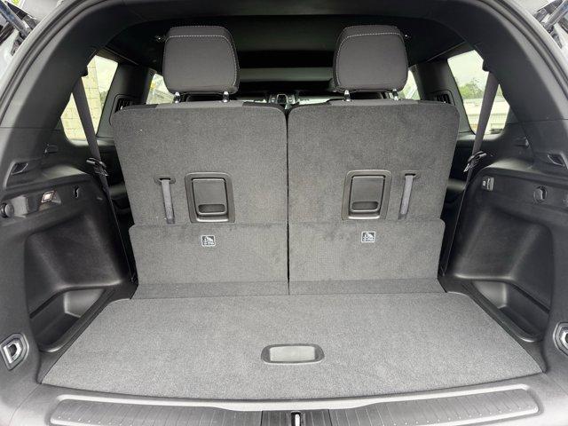new 2025 Jeep Grand Cherokee L car, priced at $39,921