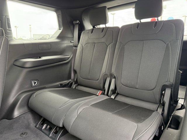 new 2025 Jeep Grand Cherokee L car, priced at $39,921