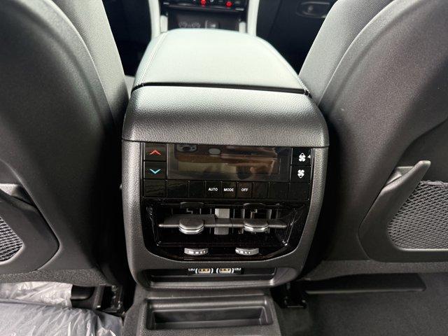 new 2025 Jeep Grand Cherokee L car, priced at $39,921