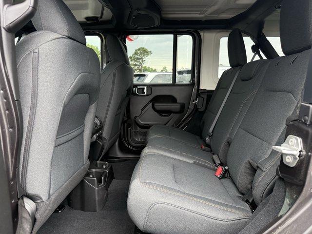 new 2025 Jeep Wrangler car, priced at $40,817