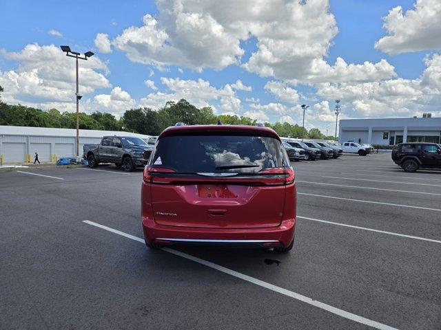 new 2026 Chrysler Pacifica car