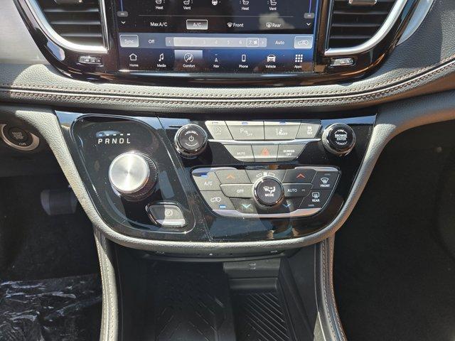 new 2026 Chrysler Pacifica car