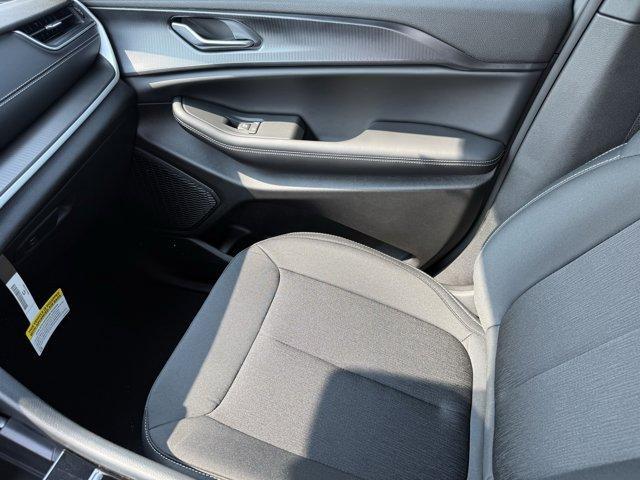 new 2025 Jeep Grand Cherokee car, priced at $42,170