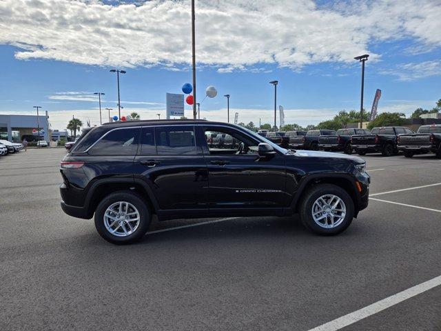 new 2025 Jeep Grand Cherokee car, priced at $39,172