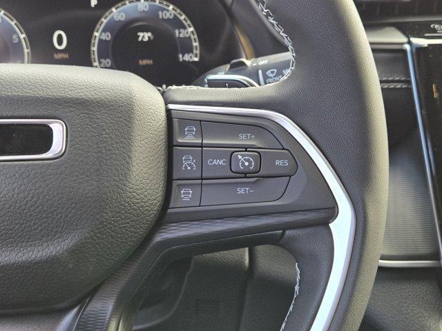 new 2025 Jeep Grand Cherokee car, priced at $39,172