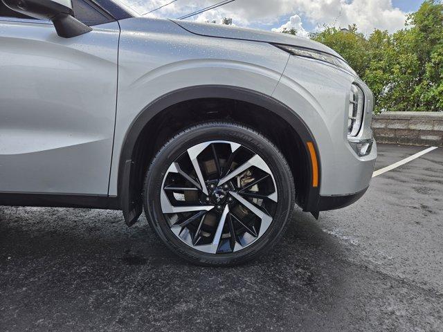 used 2023 Mitsubishi Outlander car, priced at $25,990