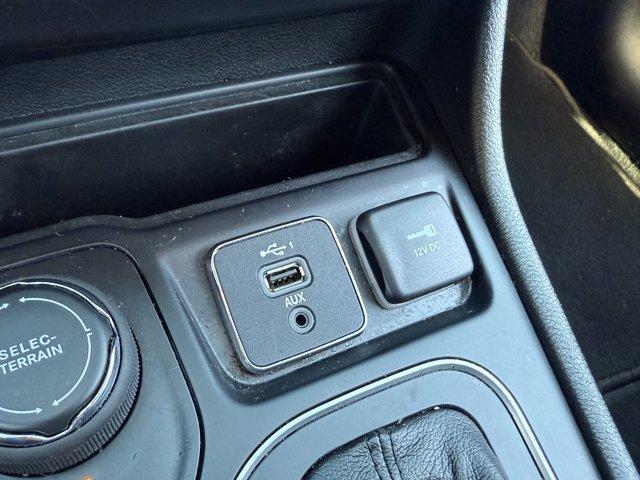 used 2021 Jeep Cherokee car, priced at $18,990