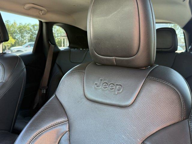 used 2021 Jeep Cherokee car, priced at $18,990