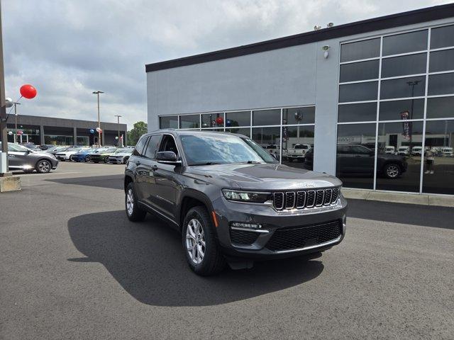 used 2022 Jeep Grand Cherokee car, priced at $29,990