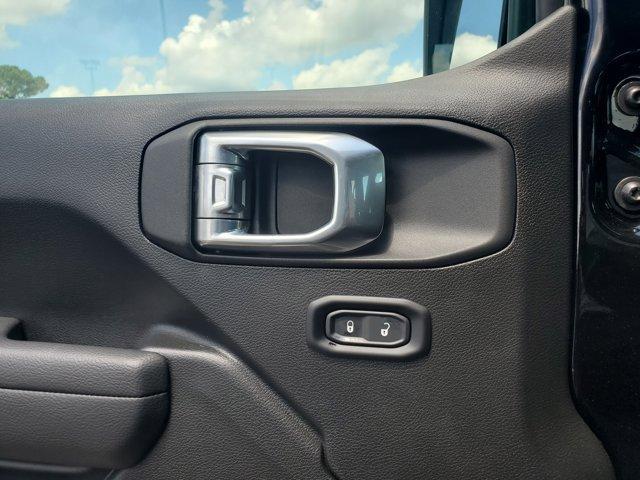 new 2025 Jeep Gladiator car, priced at $42,285