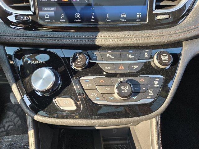 new 2026 Chrysler Pacifica car