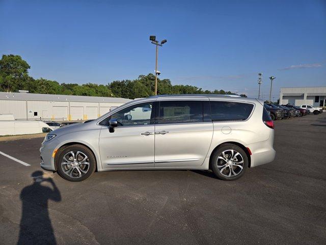 new 2026 Chrysler Pacifica car