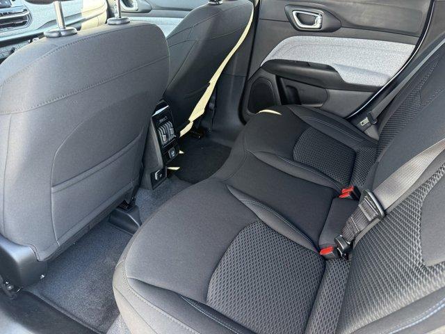 new 2025 Jeep Compass car