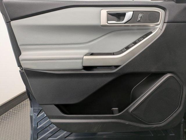 used 2022 Ford Explorer car, priced at $33,081