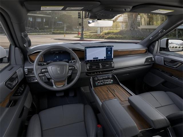 new 2024 Lincoln Navigator car, priced at $106,805