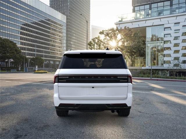 new 2025 Lincoln Navigator car