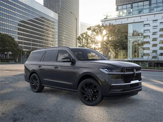 new 2025 Lincoln Navigator car, priced at $106,685