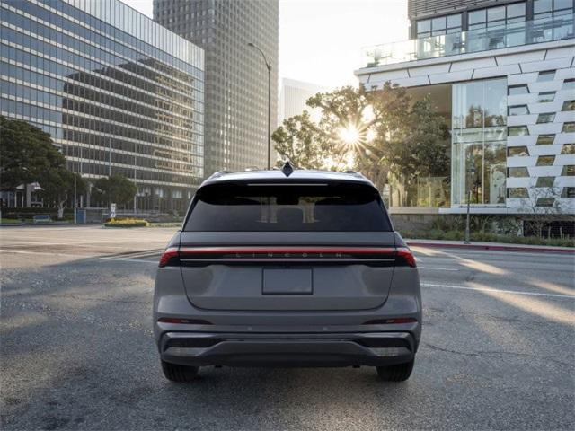 new 2025 Lincoln Nautilus car