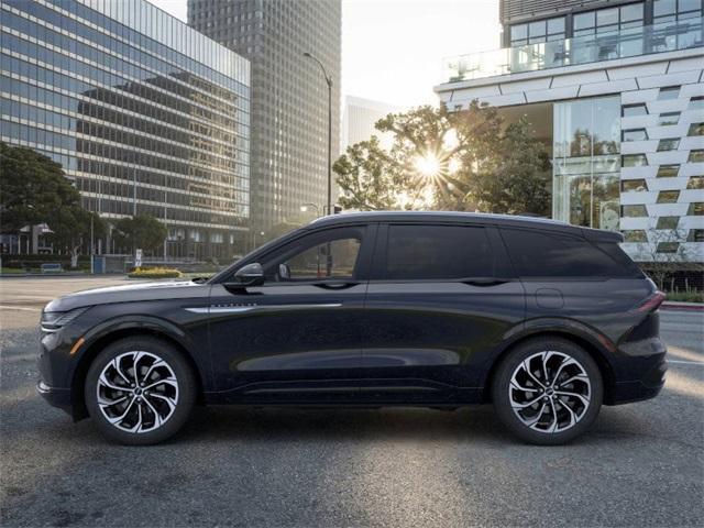 new 2025 Lincoln Nautilus car, priced at $62,705