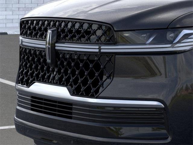 new 2025 Lincoln Navigator car, priced at $105,275