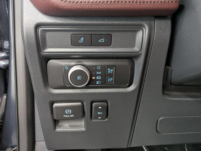 used 2022 Ford Expedition Max car, priced at $61,528