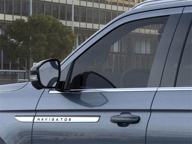 new 2025 Lincoln Navigator L car, priced at $106,085