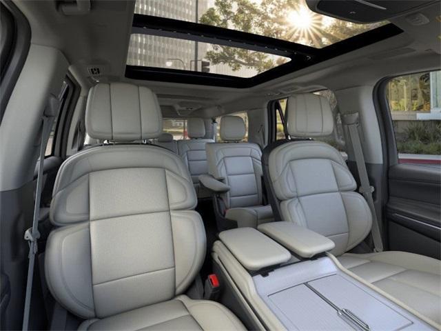 new 2025 Lincoln Navigator L car, priced at $106,085