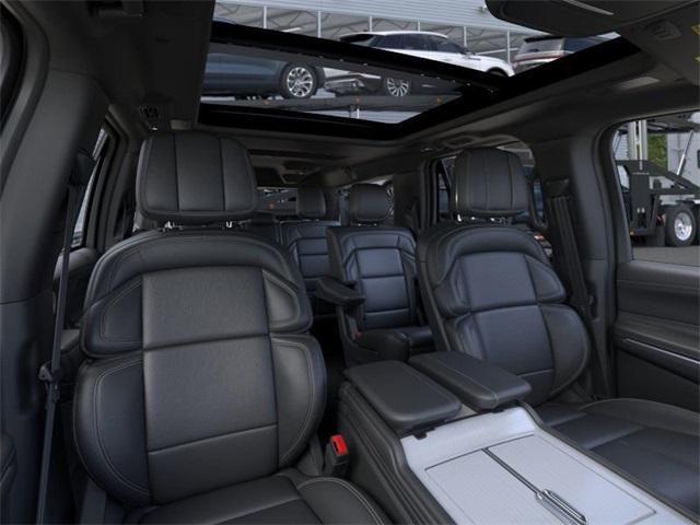 new 2025 Lincoln Navigator L car, priced at $109,075