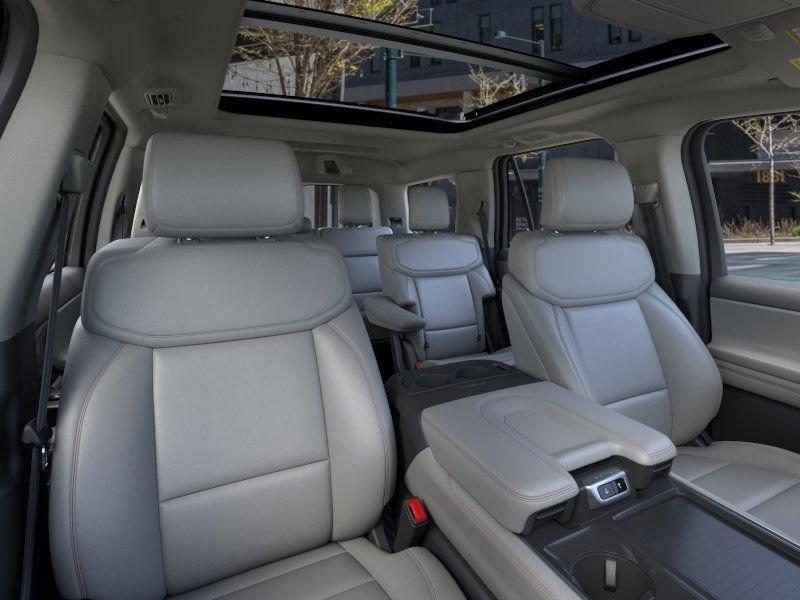 new 2025 Ford Expedition car, priced at $72,540