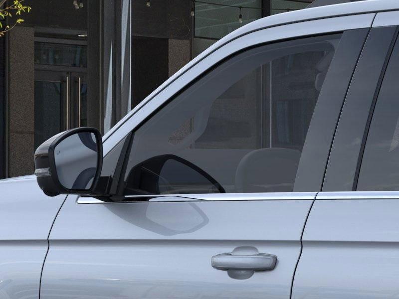 new 2025 Ford Expedition car, priced at $72,540