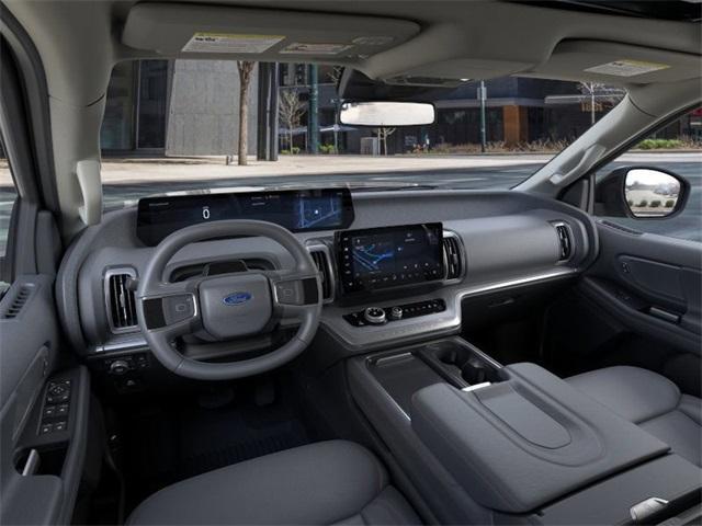 new 2025 Ford Expedition car, priced at $72,140