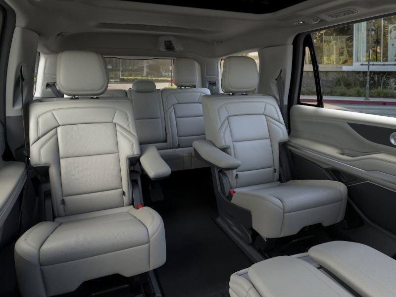 new 2025 Lincoln Navigator car