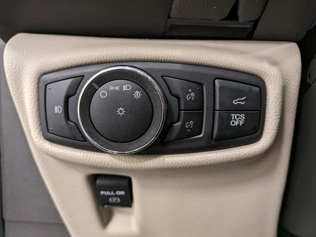 used 2020 Lincoln Nautilus car, priced at $35,562