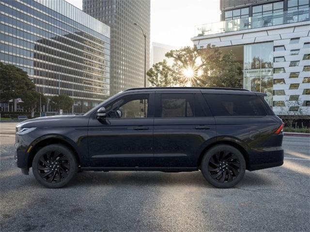 new 2025 Lincoln Navigator car, priced at $107,855