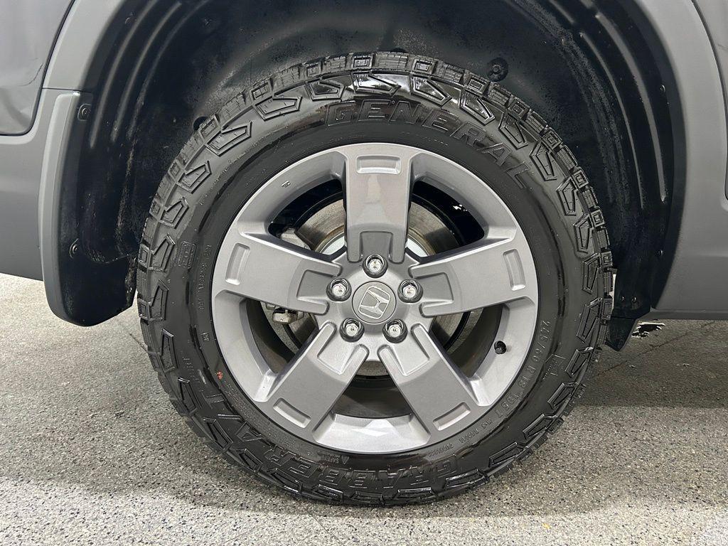used 2025 Honda Ridgeline car, priced at $42,985