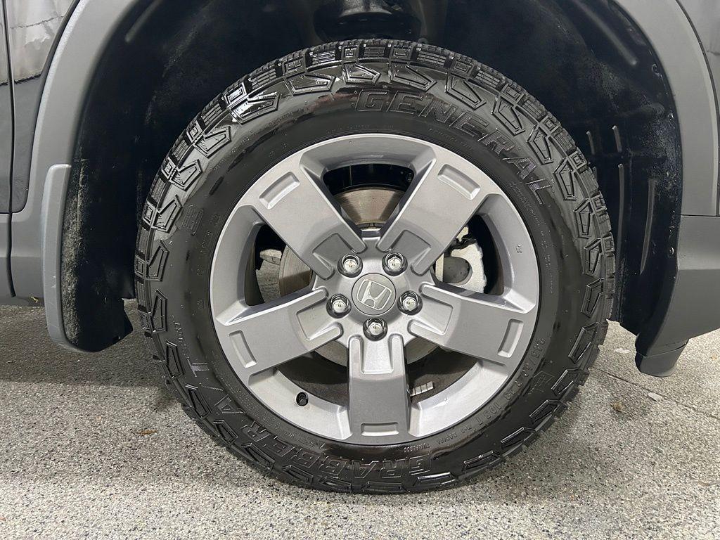 used 2025 Honda Ridgeline car, priced at $42,985