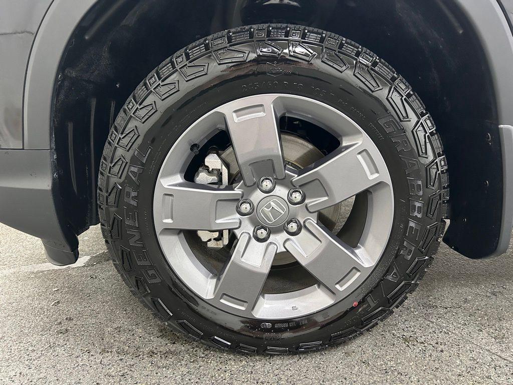 used 2025 Honda Ridgeline car, priced at $42,985