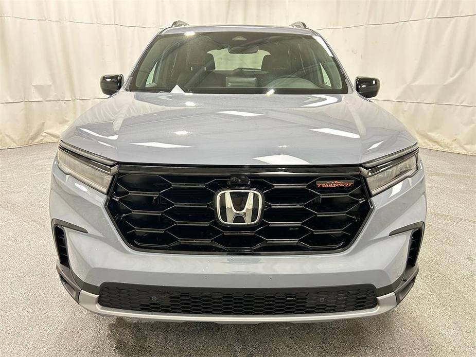 new 2025 Honda Pilot car, priced at $48,309