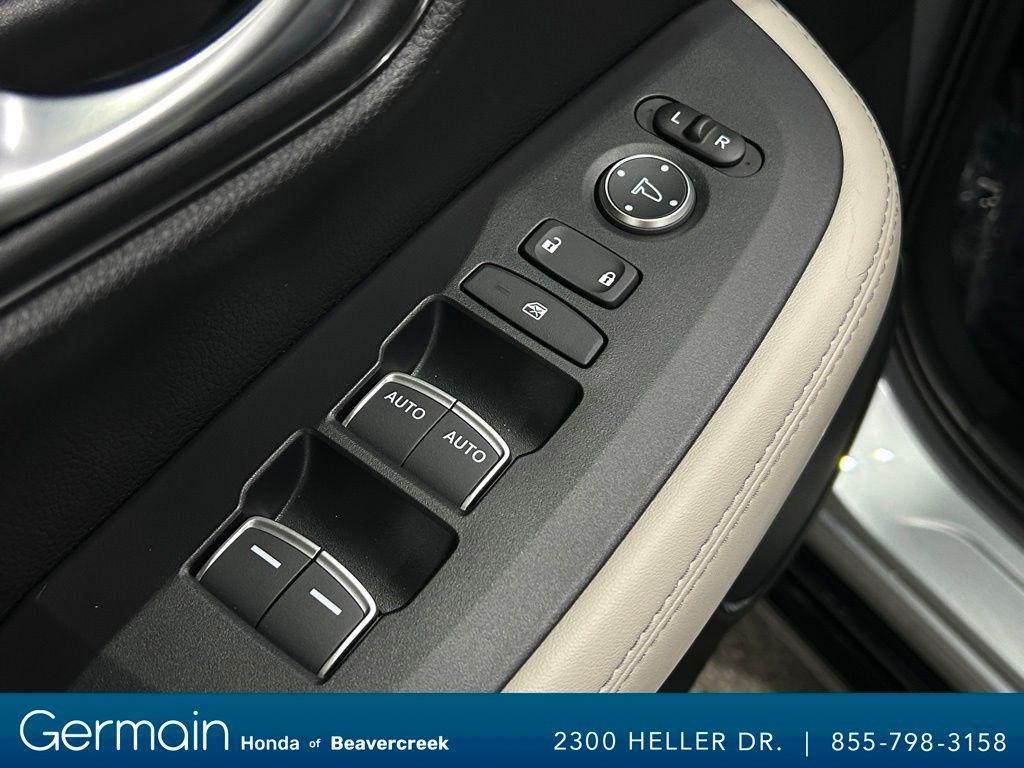 used 2025 Honda HR-V car, priced at $31,110
