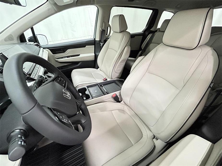 new 2025 Honda Odyssey car, priced at $44,902