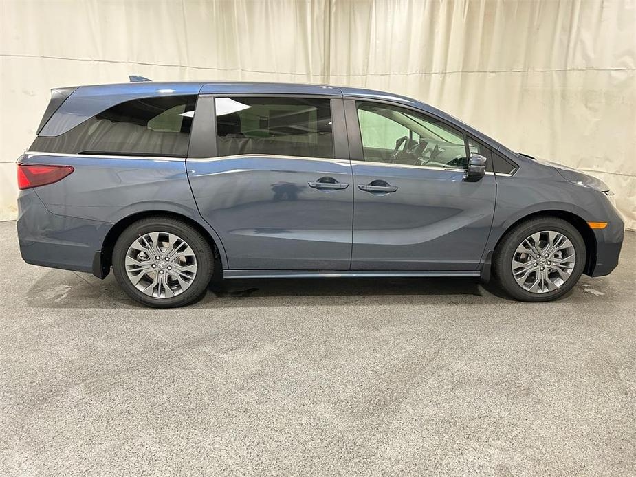 new 2025 Honda Odyssey car, priced at $44,902