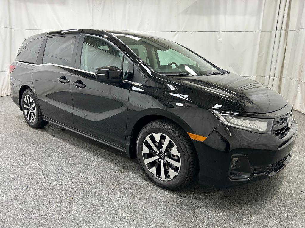 new 2026 Honda Odyssey car, priced at $43,905